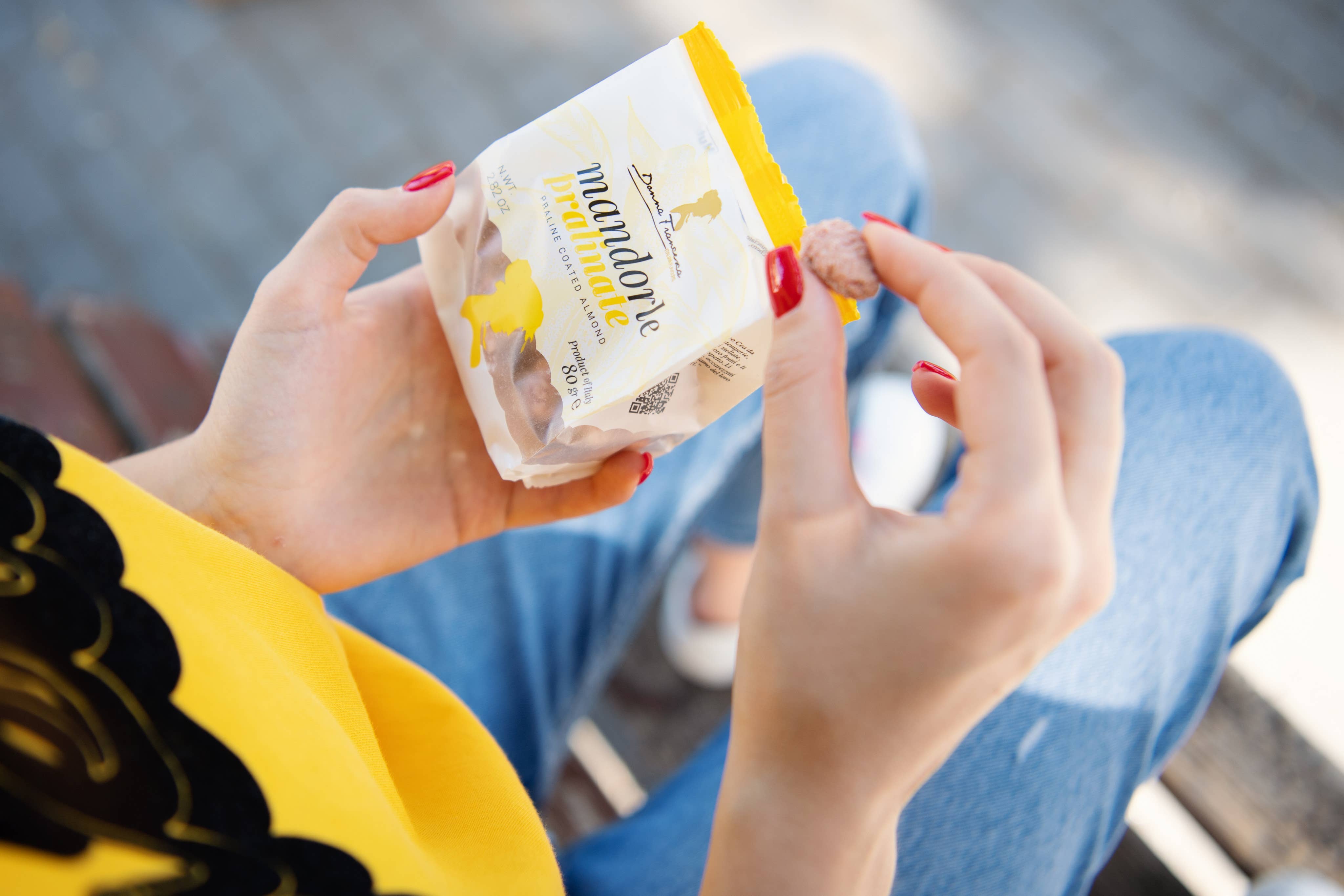 Donna Francesca - Wholesale Nuts - Praline Almonds 80 g - Made in Italy Premium Quality1