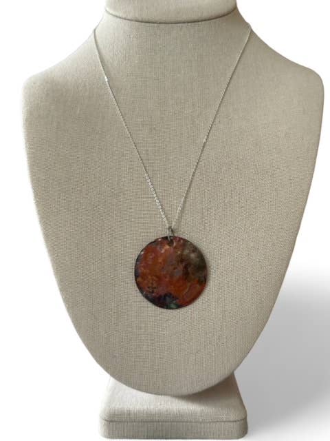 Desert Moon varme vedhæng på Sterling sølv kæde for engroshandel hos Mon Amie Jewelry