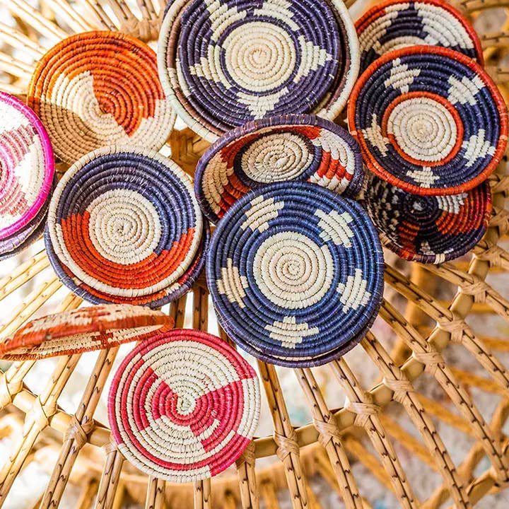 Waasiwolves - Wholesale Decorative Plate/Dish/Bowl - Package of 12 Miniature Plat Baskets