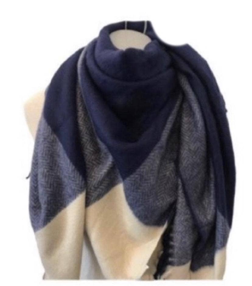 LINETA - Wholesale Scarf - Women's - HG-34 Large square scarf with long fringes0