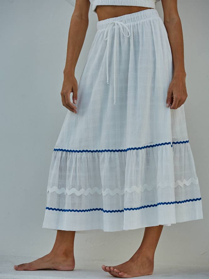 L8117 | Woven Cotton Flare Midi Skirt for wholesale by By Together