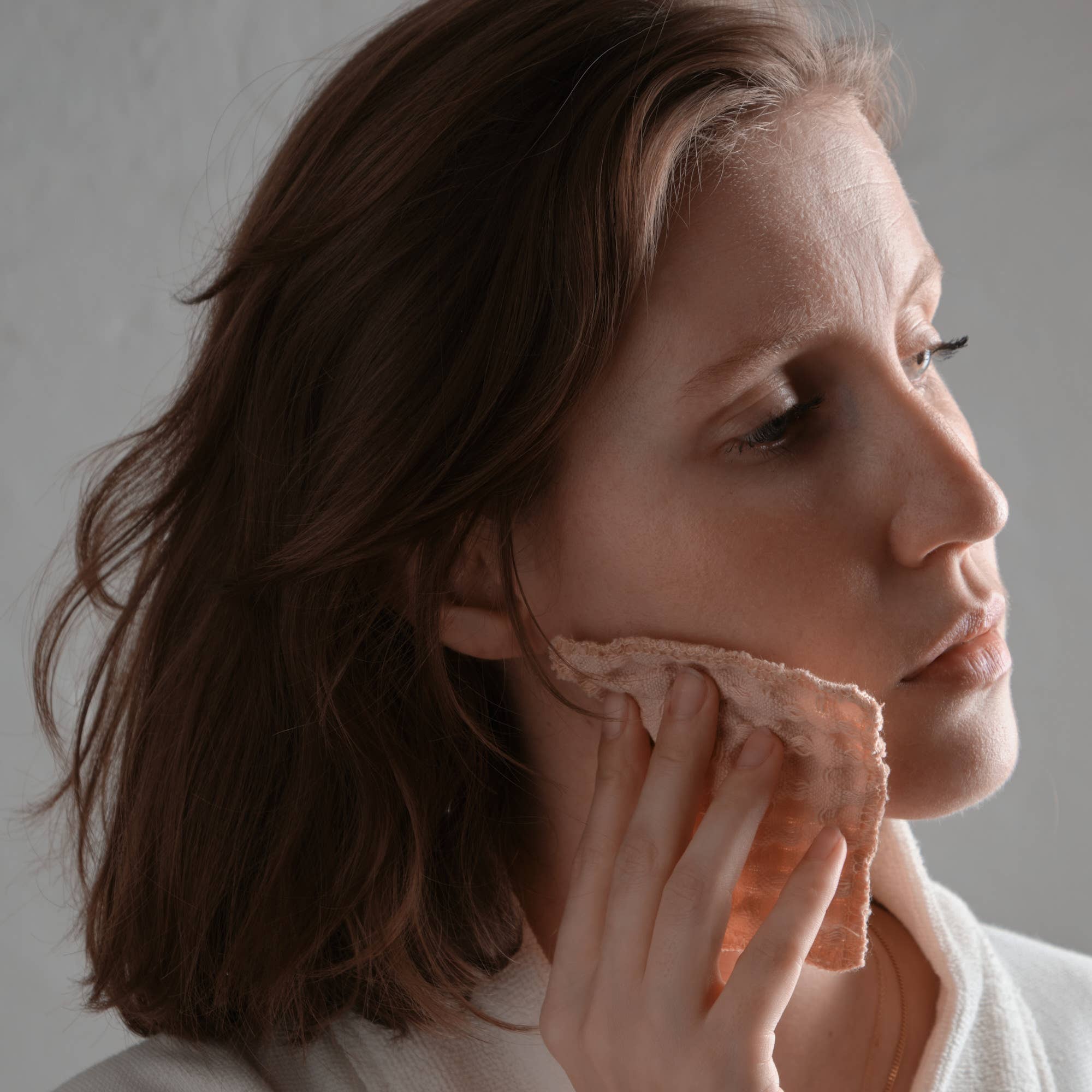 The Organic Company - Wholesale Makeup Remover - Big Waffle Makeup Pads - Pale rose3