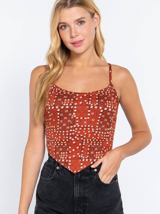 Top de punto con estampado halter y dobladillo en V en la espalda para venta al por mayor de Active Basic | Active USA