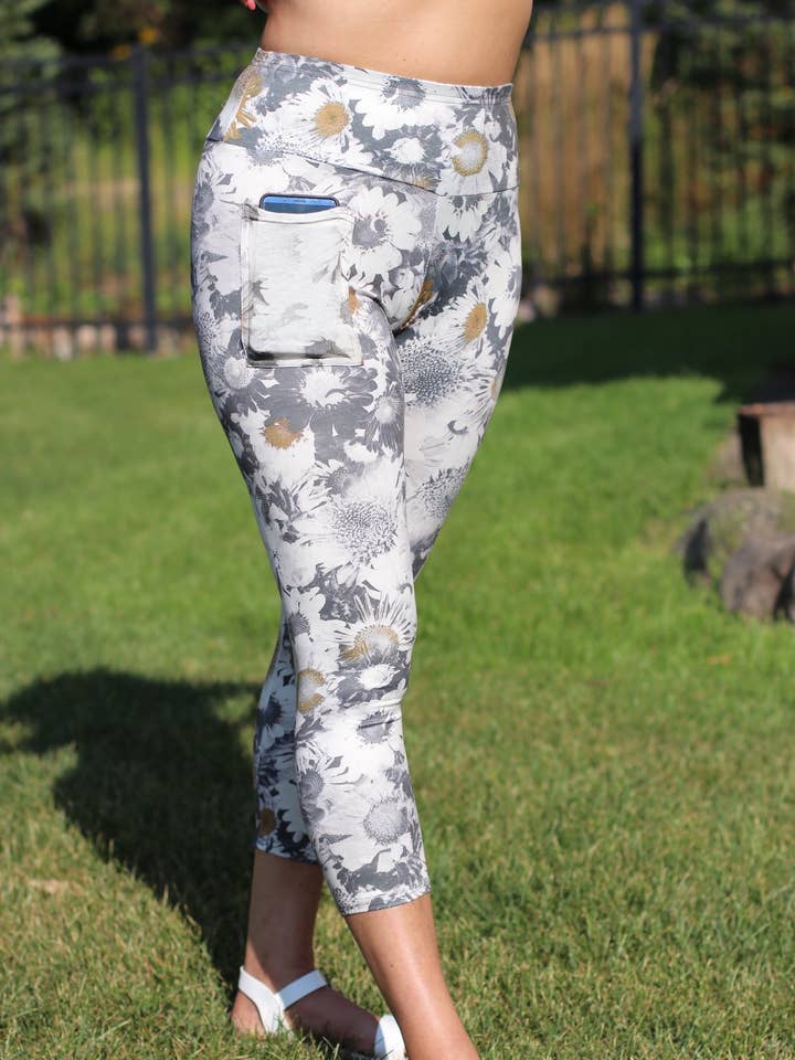 2121 - Mælkeblød Capri Leggings for engroshandel hos Laura Hlavac