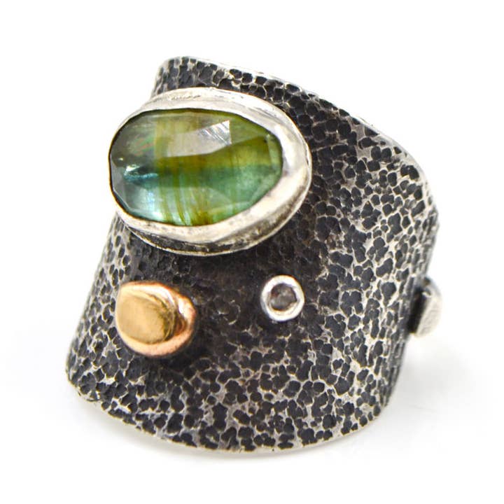 Bague en argent sterling avec cyanite et saphir en bronze antique pour la vente par J McCormick Designs