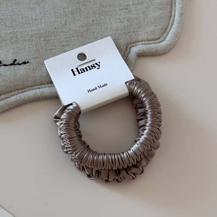 SoapElenGlen - Wholesale Scrunchie - Women’s - Elegant Satin Ruched Scrunchies Set, Minimalist Hair Ties4