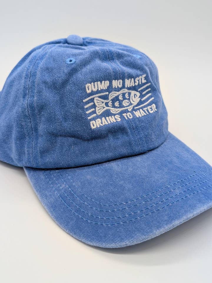 Casquette Papa Drains To River Cotton pour la vente par MOTEL777