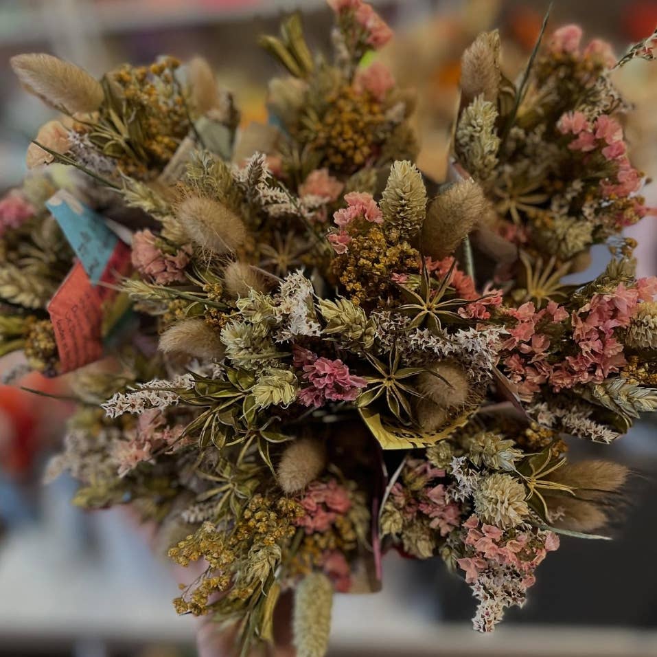 Hazel & Twine - Wholesale Dried/Pressed Flowers - Florist Pick - Mini Dried Flower Bunch - Natural Tones 4