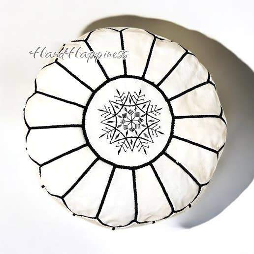 Pouf marocain en cuir fait main - Décor ottoman brodé pour la vente par HandHappiness