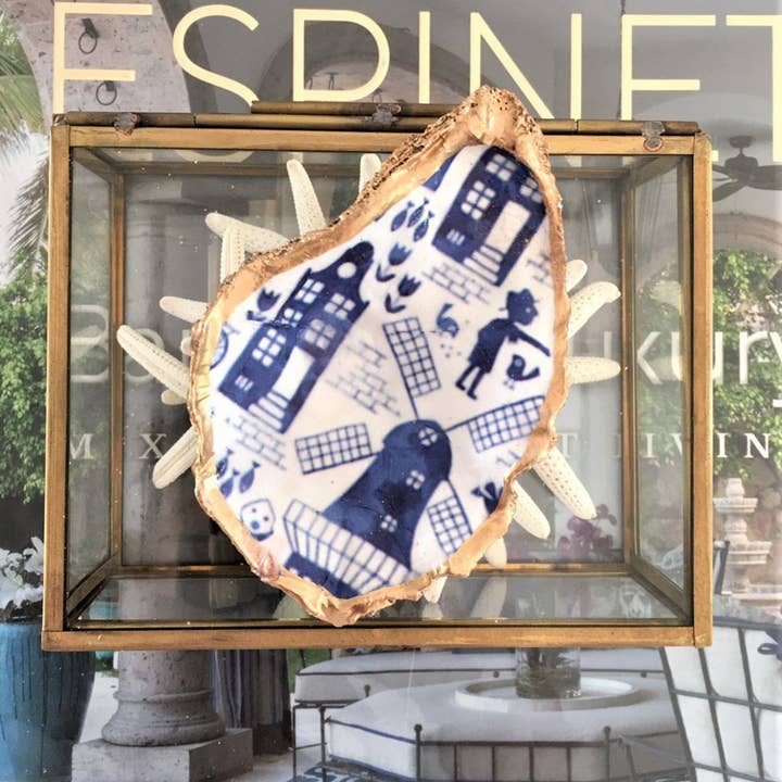 Hollandse waaier geïnspireerd op vintage blauw-wit Delfts aardewerk voor wholesale door Kcrookdesign