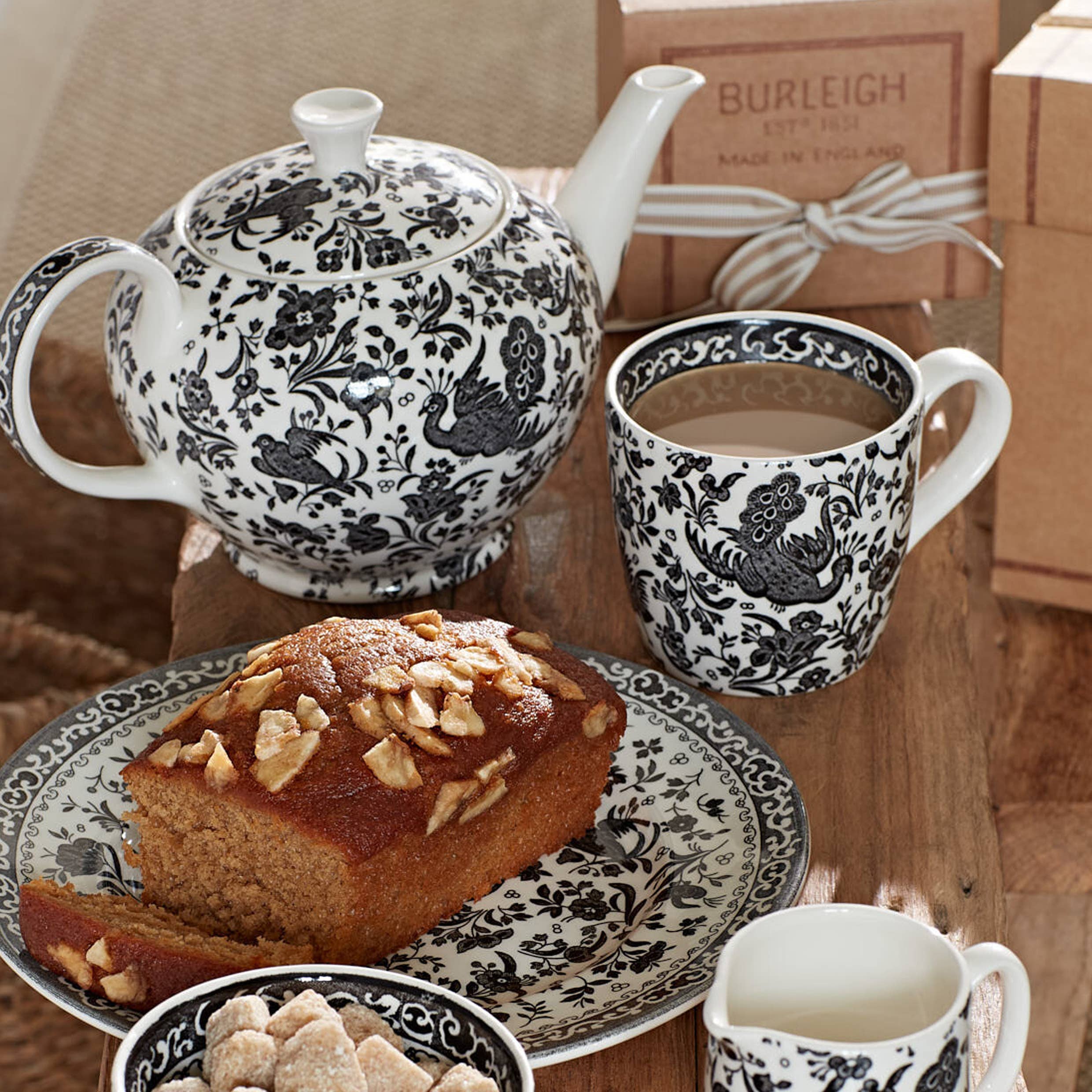 Burleigh - Vente Tasse à café - Tasse noire Regal Peacock Osbourne1