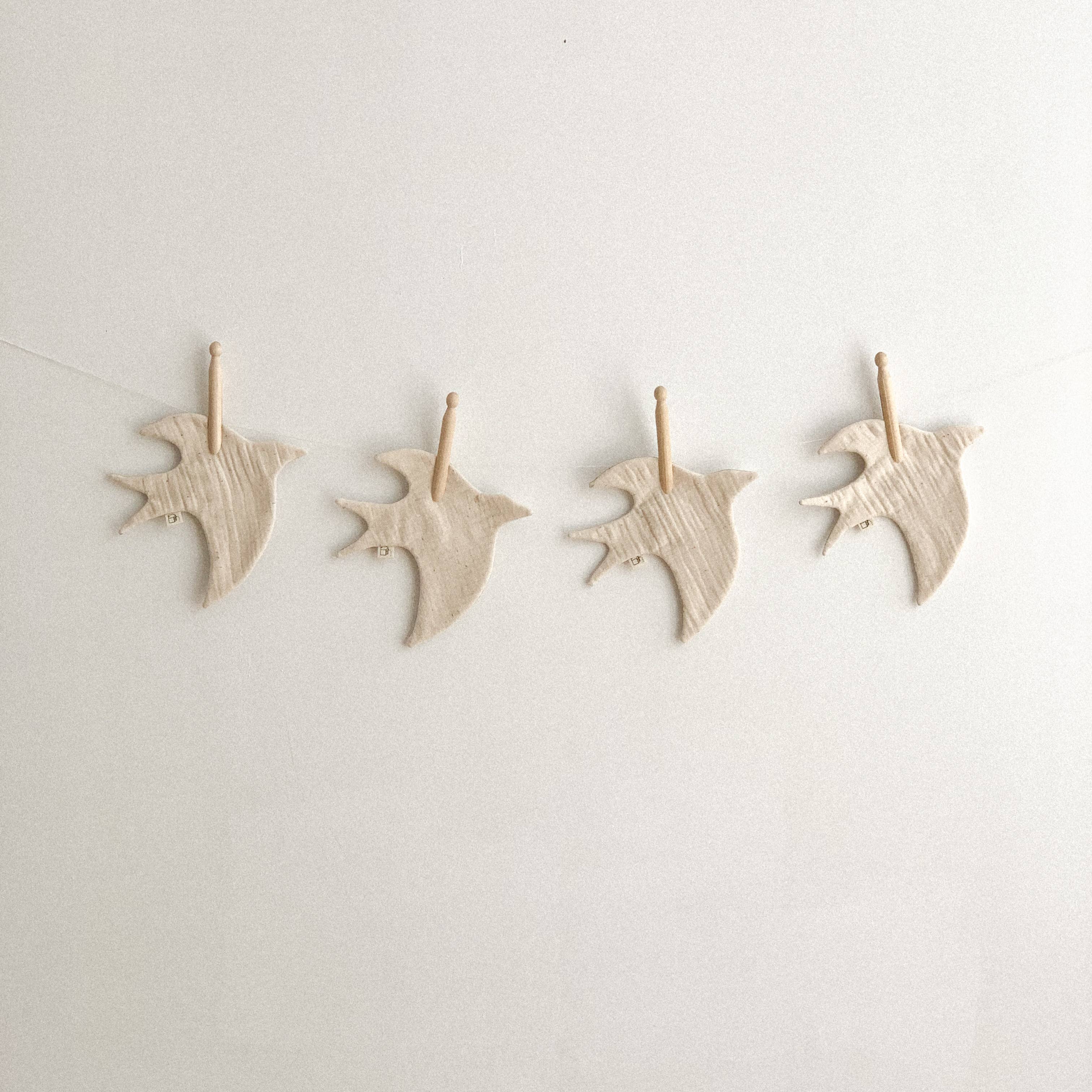 Monocrom - Wholesale Wall Decor - Kids & Baby - White wall swallow5