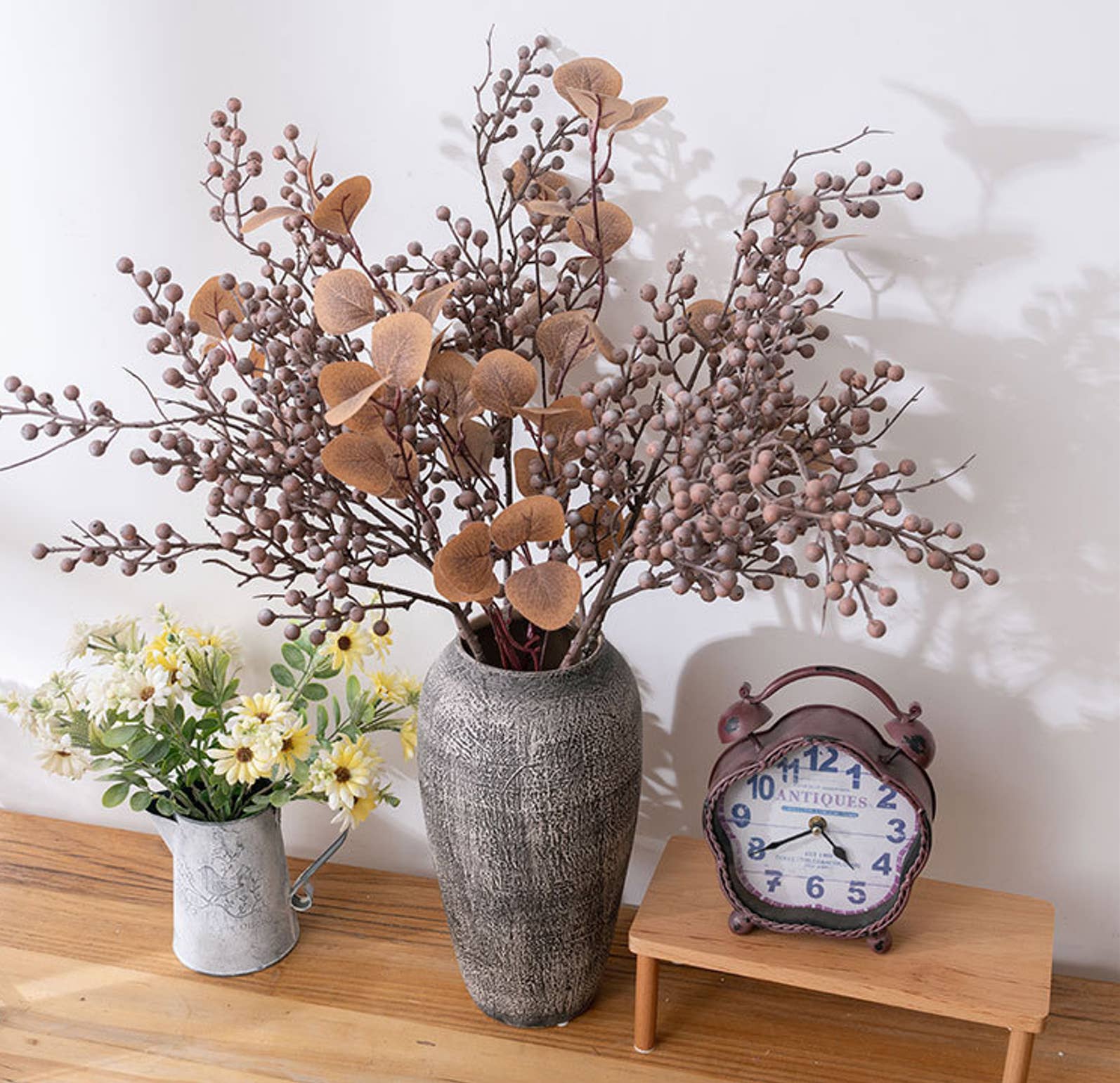 Vagabond Vintage - Wholesale Dried/Pressed Flowers - Artificial Dry Winter Berries