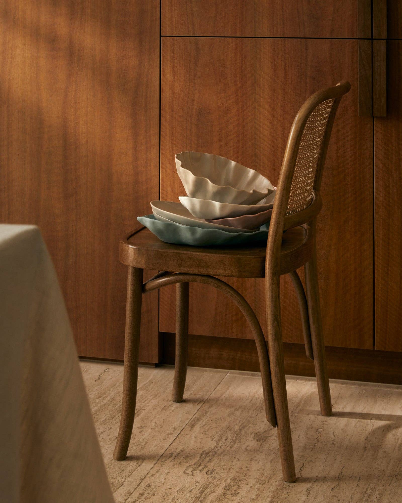 Marmoset Found - Wholesale Decorative Plate/Dish/Bowl - Ruffle Bowl Chalk White (M)4