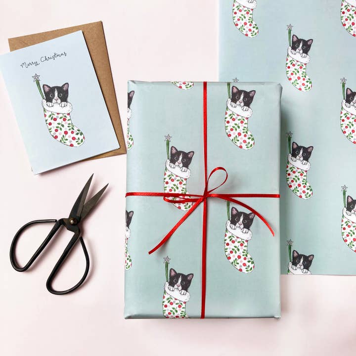 Amelia Illustration – wholesale Flat wrap – Black and White Cat Christmas Wrapping Paper2