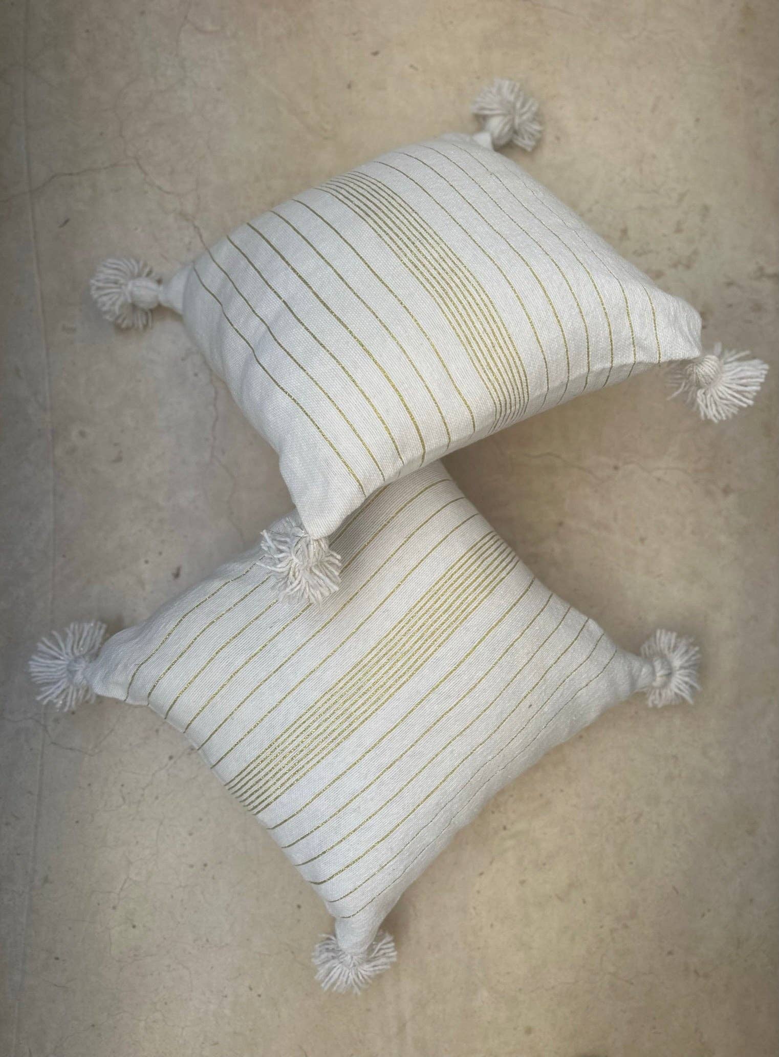 SOUK in the CITY - Vendita all'ingrosso Cuscini decorativi - Cuscini a righe bianche e dorate - bifacciale8