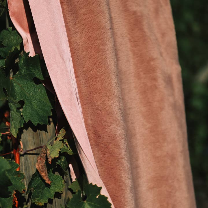 Little Giraffe - Wholesale Throw Blanket - Luxe™ Vineyard Throw17