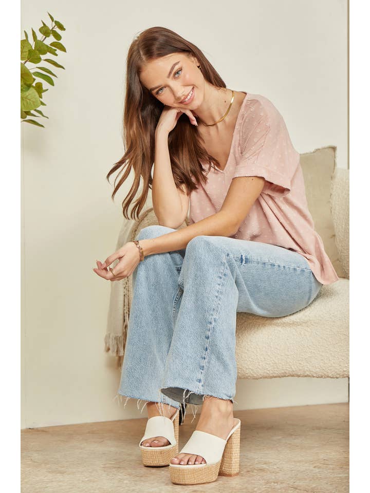 Andrée by Unit - Wholesale Blouse - Women's - Solid Color V-neck Top