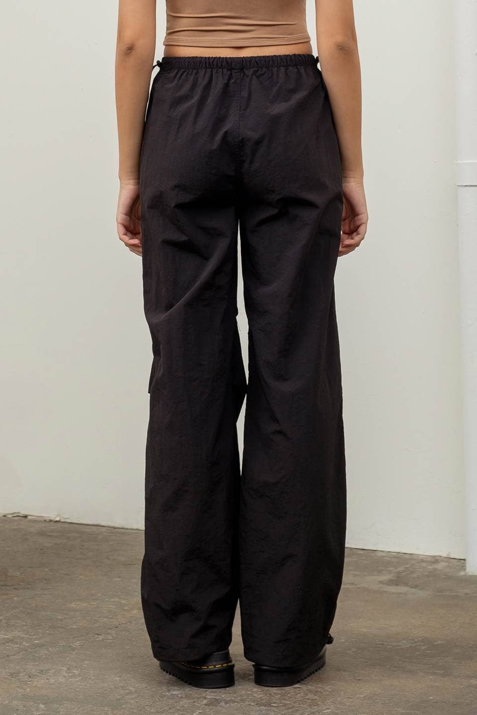 The Workshop Studio - Wholesale Pants - Women's - DRAWSTRING PARACHUTE PANTS1