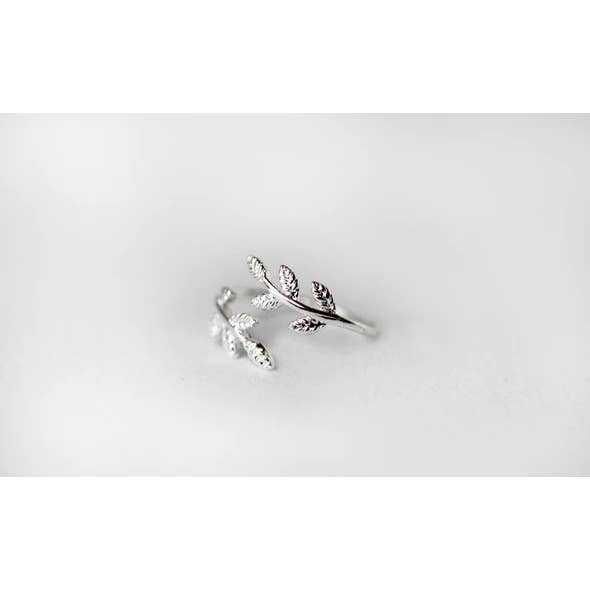 Anello ramoscelli per la vendita all'ingrosso da parte di Avigail Adam