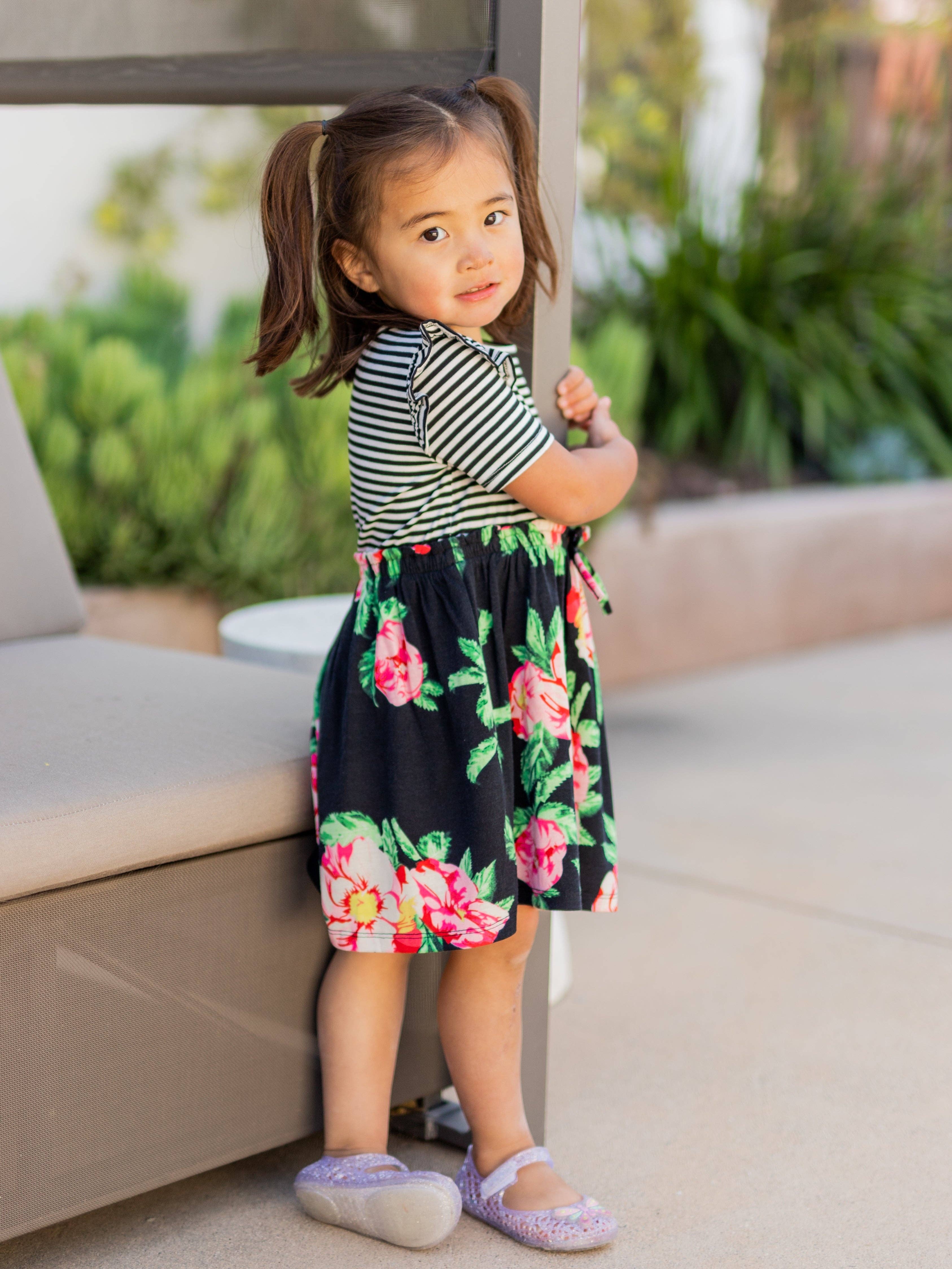 Tickled Teal - Vente Robe – enfant - Robe à rayures et fleurs pour petites filles6