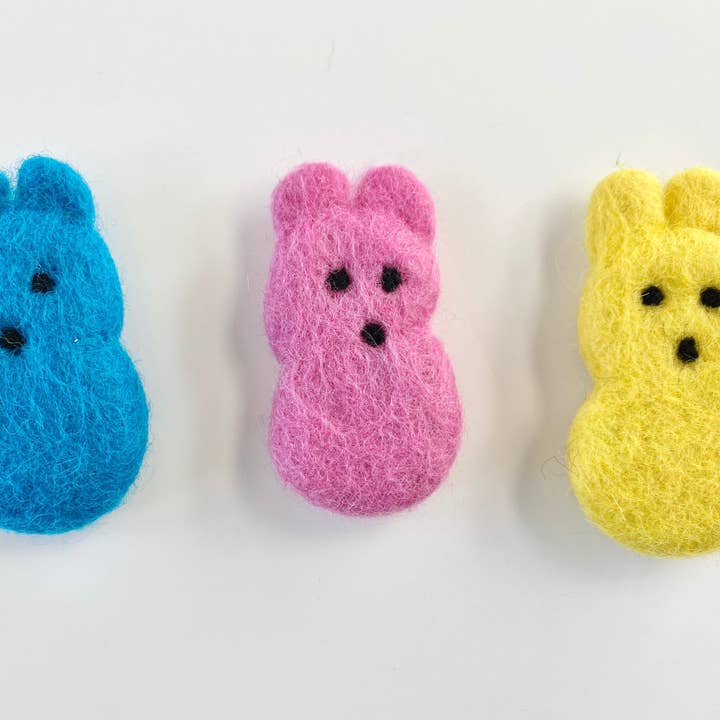 Wool Jamboree - Wholesale Decorative Tabletop Object - Wool Felted Bunny1