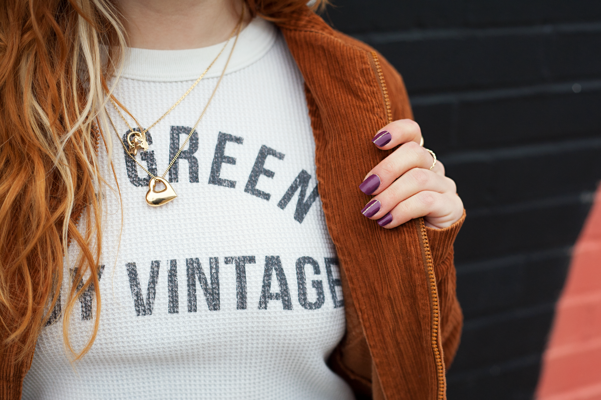 Ivy & Ash – wholesale Nail art/decal – Mulberry Spice | Deep Purple Gold Glitter Stripe Nail Wraps3