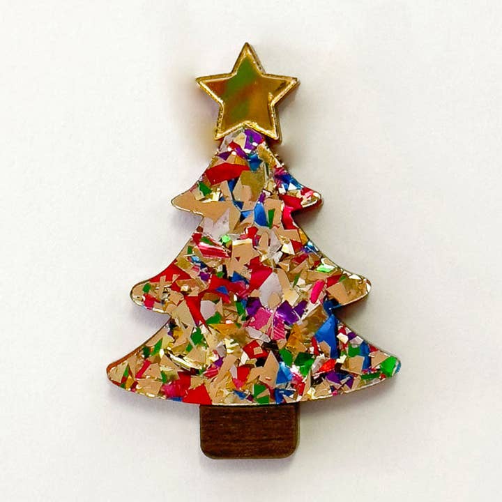 Spilla a forma di albero di Natale Colour Pop Confetti per la vendita all'ingrosso da parte di Esoteric London