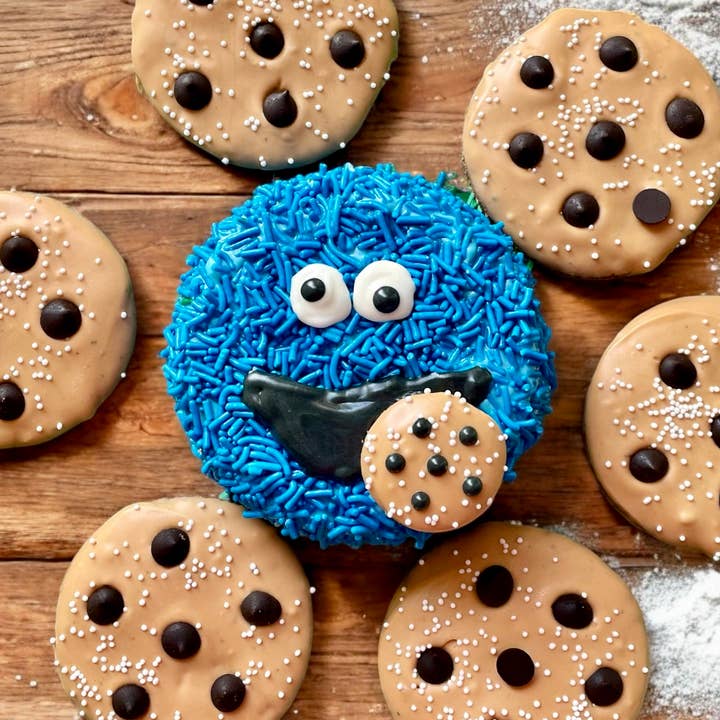 Cookie Monster Cake dog treats for wholesale by YumYum4DOGS