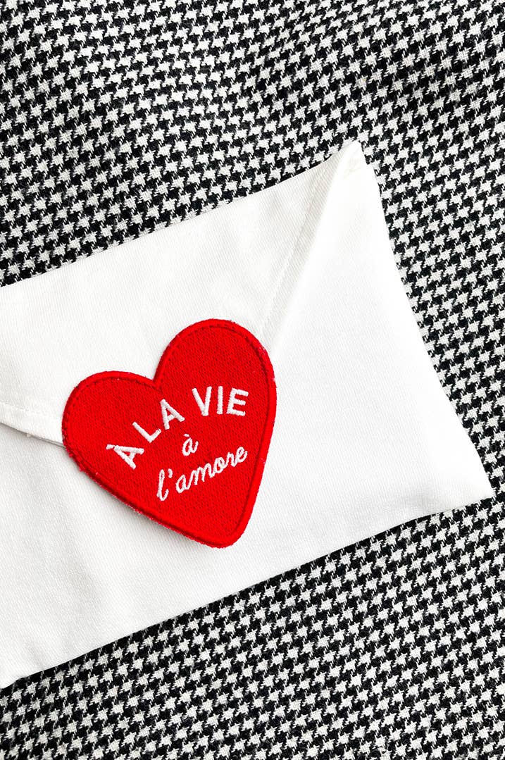 Un baiser français s'il vous plaît – Engroshandel Posetaske - Dame – Genanvendt stofpose med hjerte10