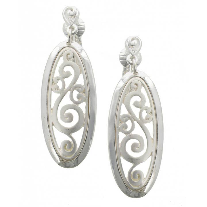 FR4347 Matte sølvfiligran udskårne ovale clip-øreringe for engroshandel hos 0011 PREMIERE