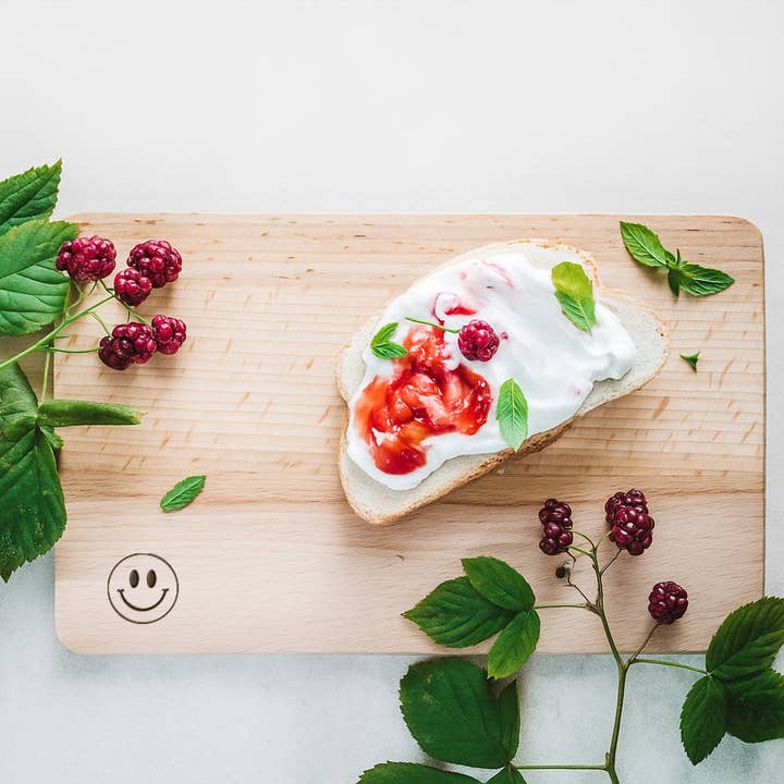Naturbedacht - Wholesale Cutting Board - Wooden Board Smiley - No. 93
