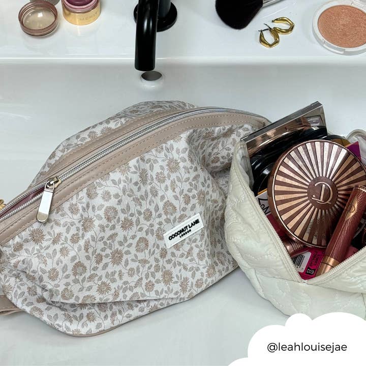 Coconut Lane – wholesale Make-up/cosmetic bag – Magic Lifestyle Pouch - Garden Meadow7