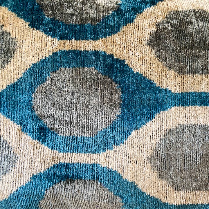 Ikat Atelier – wholesale Dekorativ kudde – Ikat Kudde, Ikat Kasta, Ikat Kudde