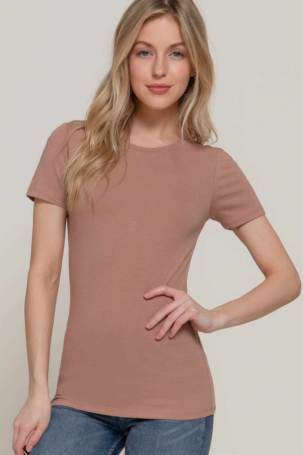 Active Basic | Active USA - Vente T-shirt – femme - Top en jersey de coton et élasthanne à manches courtes et col rond6