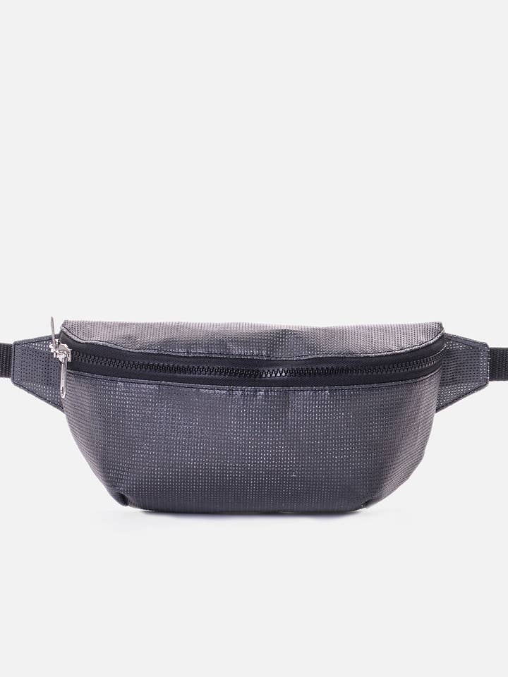 Crossbag 28 for wholesale by maesh