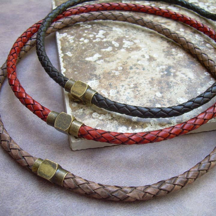 Urban Survival Gear USA - Vendita all'ingrosso Gioielli - Uomo - Collana in pelle da uomo, ottone antico, chiusura magnetica, collana in pelle intrecciata, collana da uomo, gioielli da uomo, ottone, regalo da uomo, regalo per lui3