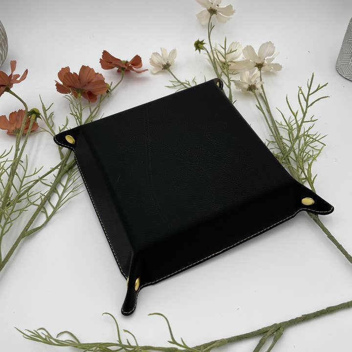 EBONWOOD - Wholesale Dice - Gilded D20 Dice Tray - Vegan Leather DnD Dice Rolling Tray3