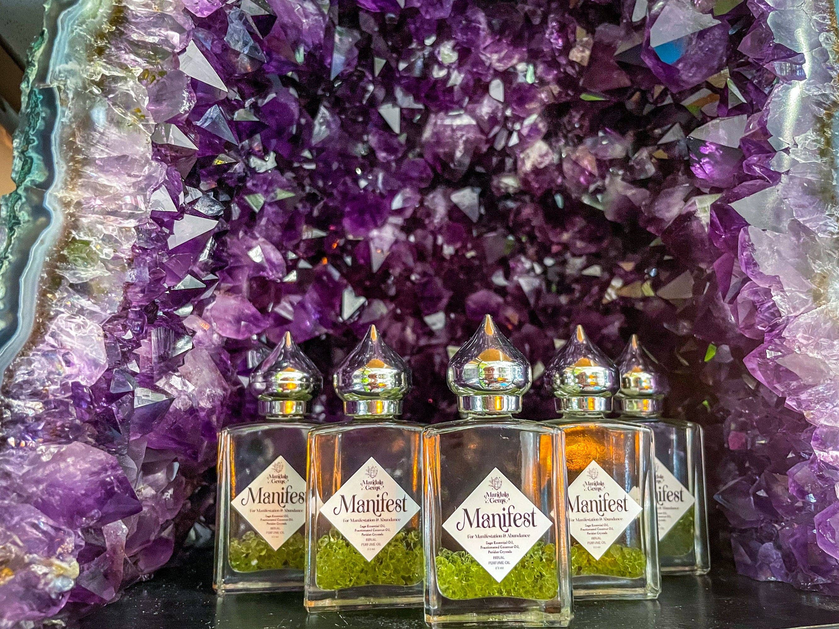 Mandala Gems – Engroshandel Duftolie – MANIFEST parfumeolie til MANIFESTATION med peridot + salvie æterisk olie7