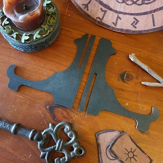 Yiska Designs - Wholesale Easel - Wooden Easel Display Stand3