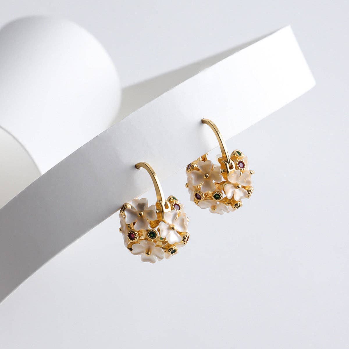 LanLivia – Brincos de argola por atacado – Brincos de Argola com Cesto de Flores Romântico8