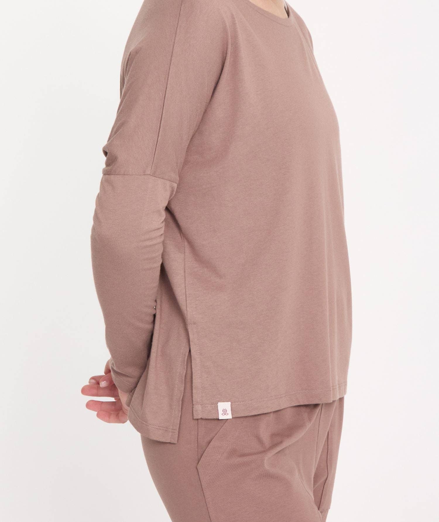 Yoga Searcher – Großhandel T-Shirt – Damen – DAKSHA – langärmeliges Yoga-Shirt19