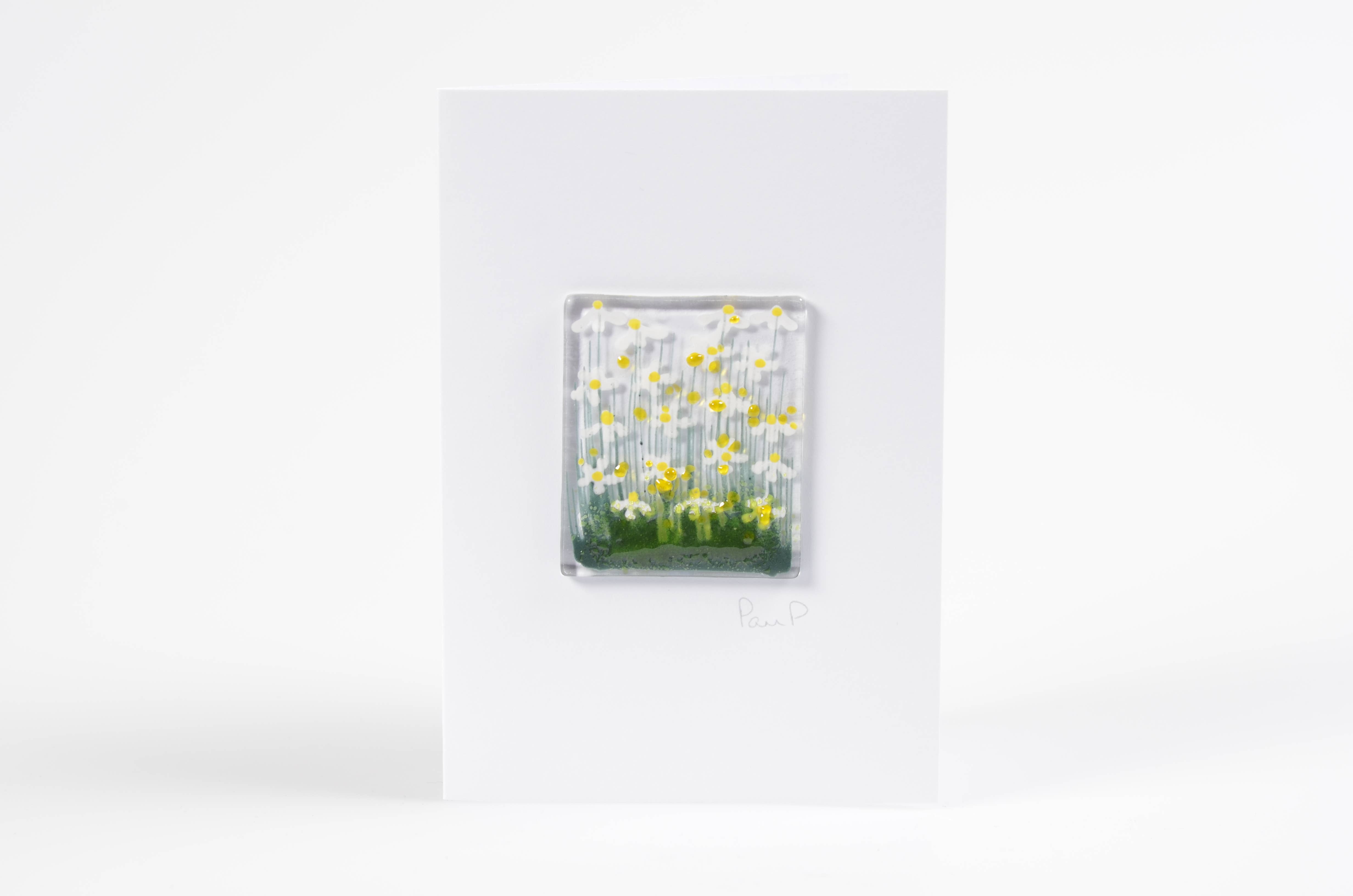 Pam Peters Designs – Cartão de saudação diária por atacado – Cartão de Saudação em Vidro Fusado Artesanal - Cartão Margarida4