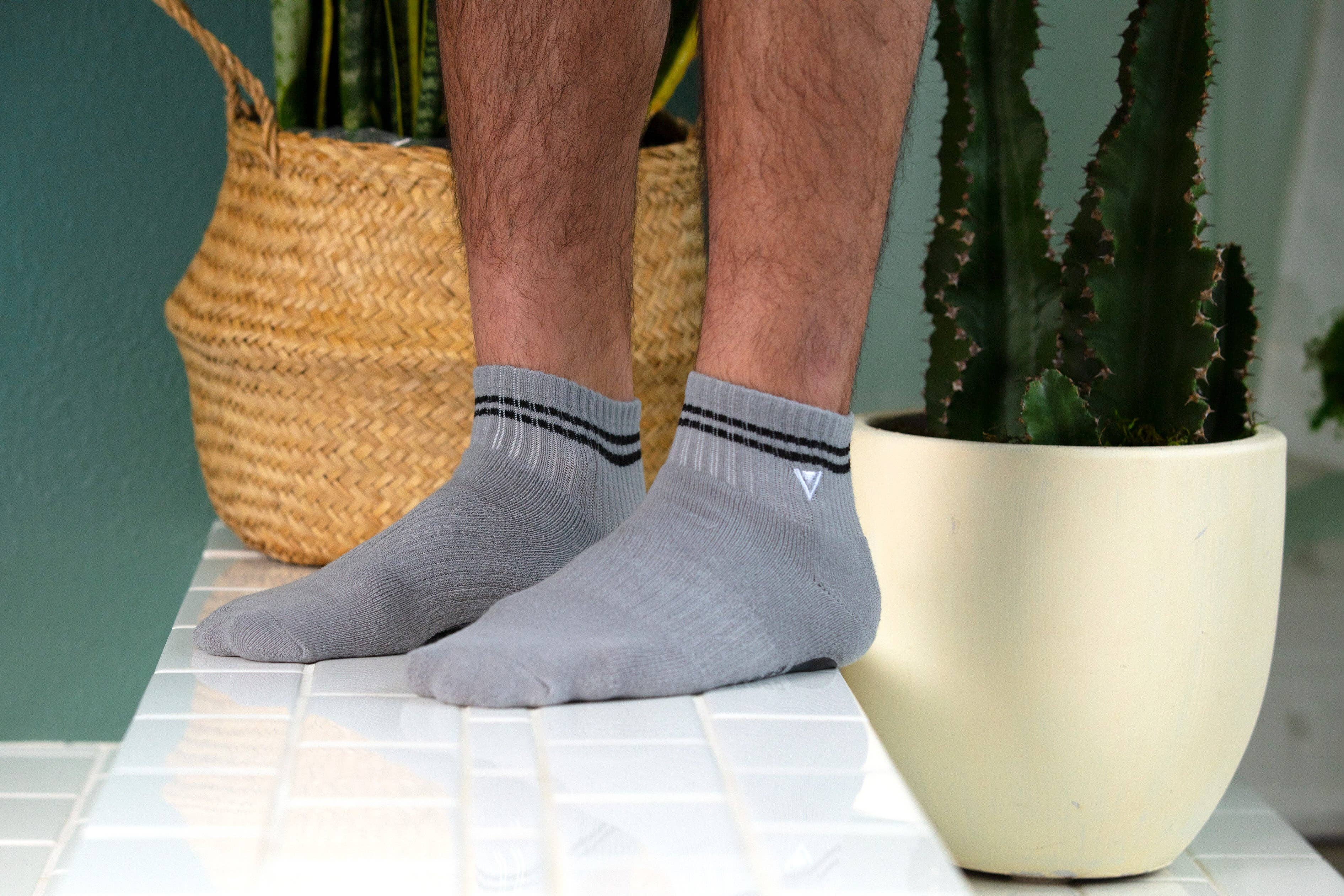 Arebesk - Wholesale Socks - Men's - Classic Men's Ankle Crew Grip Sock7