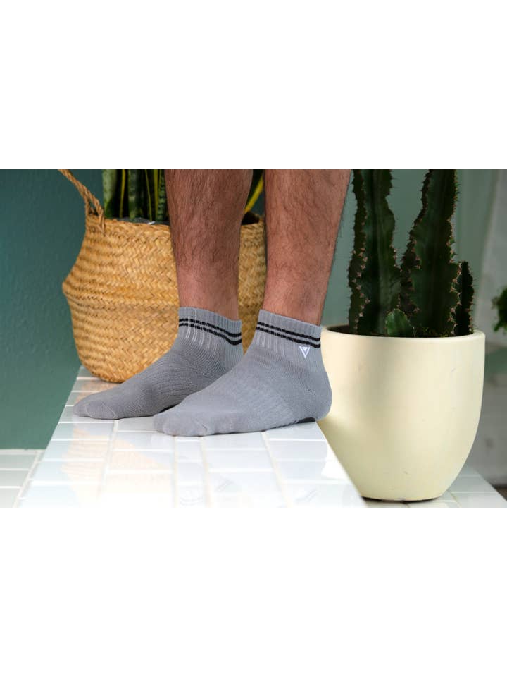 Arebesk - Wholesale Socks - Men's - Classic Men's Ankle Crew Grip Sock7