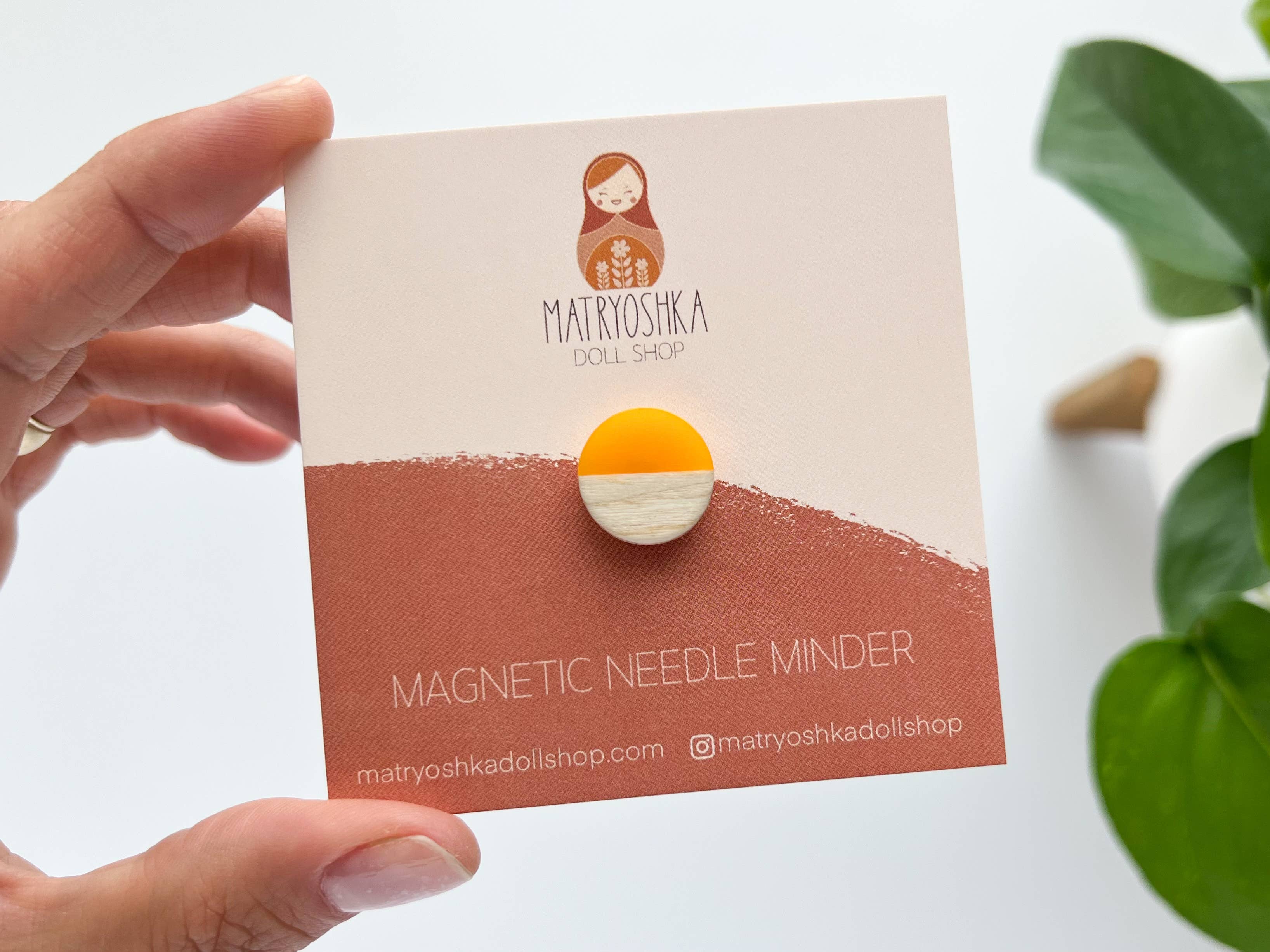 Matryoshka Doll Shop – wholesale Embroidery/cross-stitch supplies – Circle magnetic needle minder, needle magnet6