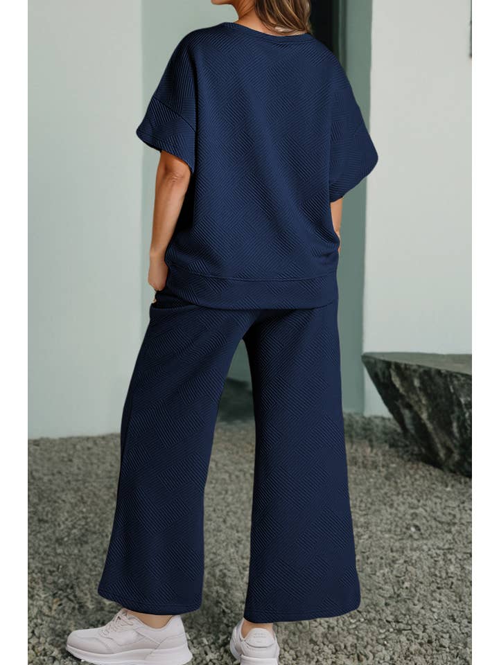 Aapparella - Wholesale Lounge Set - Women's - Women Multi-colored Textured T Shirt and Pants Set | S-2XL14