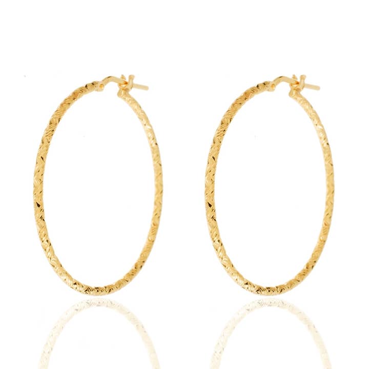 Orecchini a cerchio/cerchio lunghi - 33 mm - placcato oro per la vendita all'ingrosso da parte di Buganto