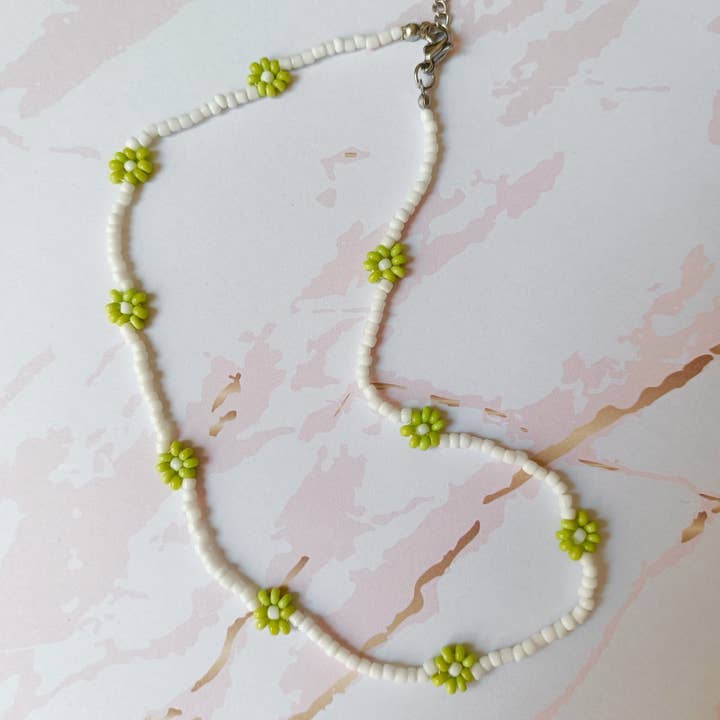 Kolorya - Wholesale Choker/Collar - Beaded necklaces | Daisy choker | Basics6