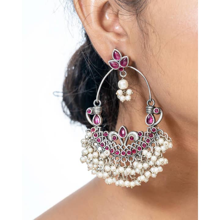 Perlesten Bøjle Oxyderede Indiske Lysekrone Øreringe for engroshandel hos Vastrabhushan